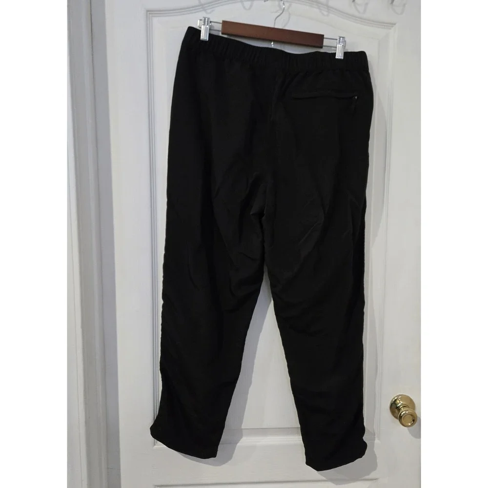 The North Face Hiking Pants Mens Large Short Black Excellent Lightweight Nylon